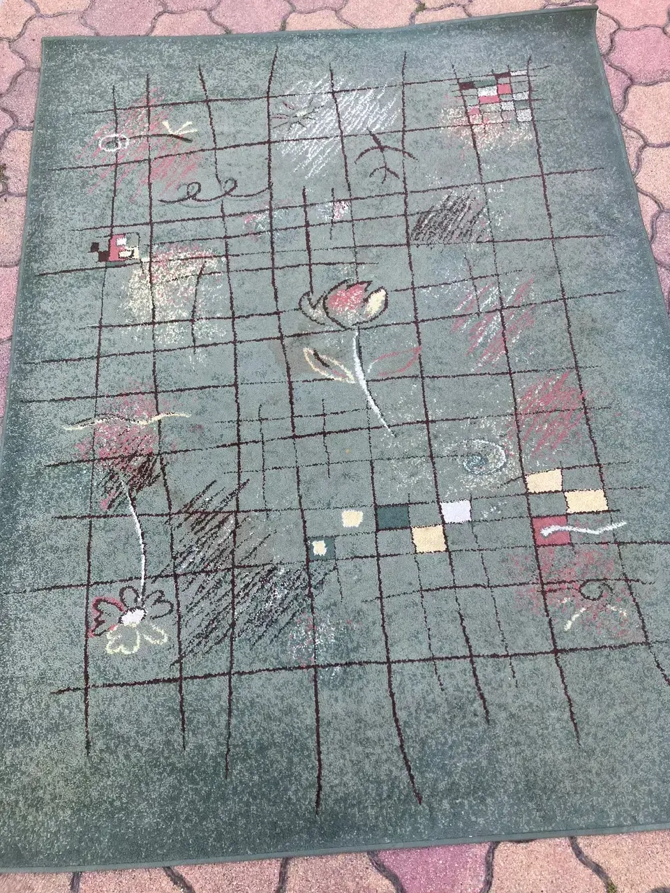 Zöld, minőségi  használt szőnyeg 