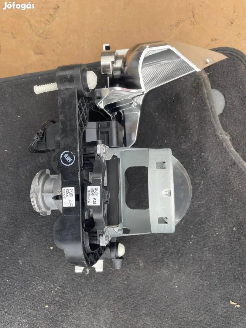 Peugeot 207 Fényszóró Halogén lencse hella 04B1137736