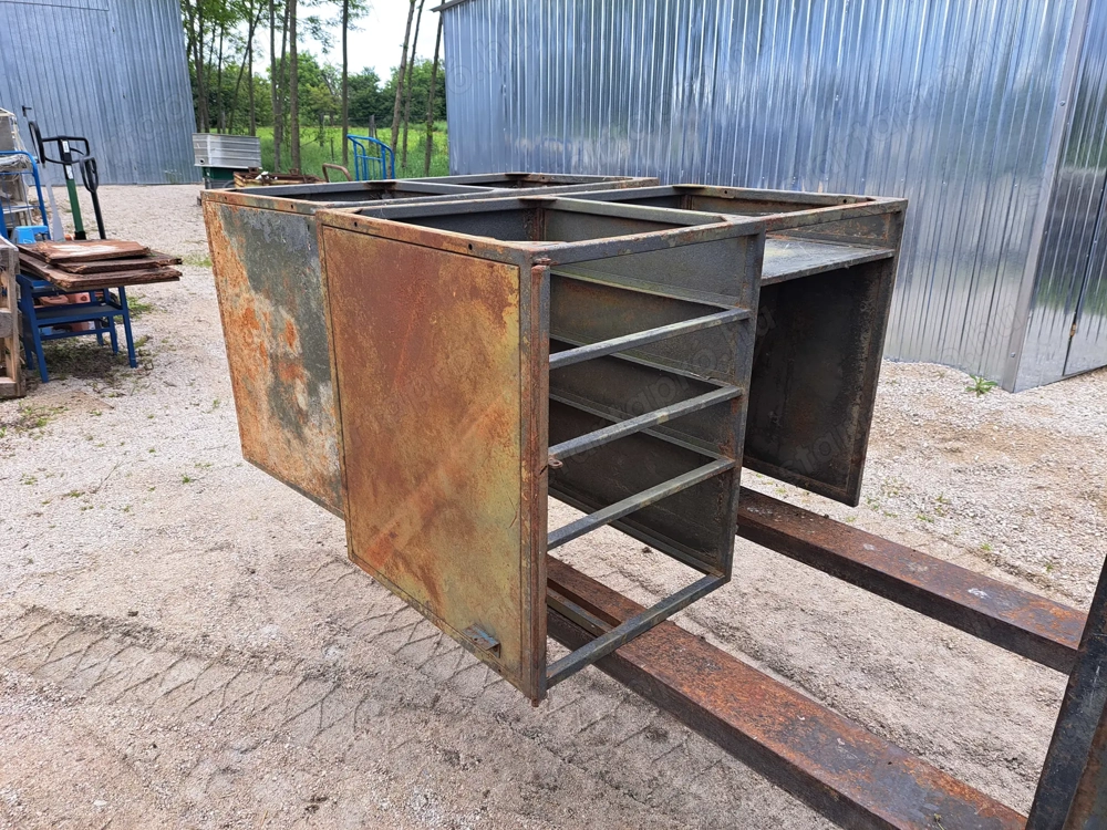 Eladó satupad műhely asztal munka asztal munkaasztal