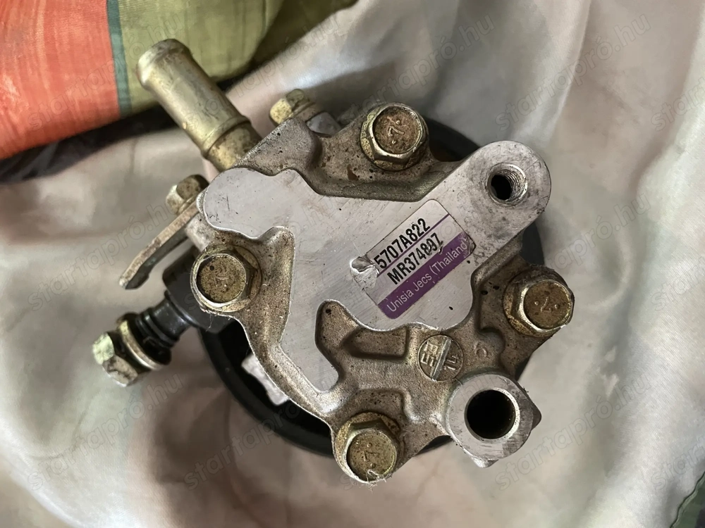 Mitsubishi L200 szervószivattyú 5707A822 MR374897 újszerű állapotban beszerelési garanciával posta m