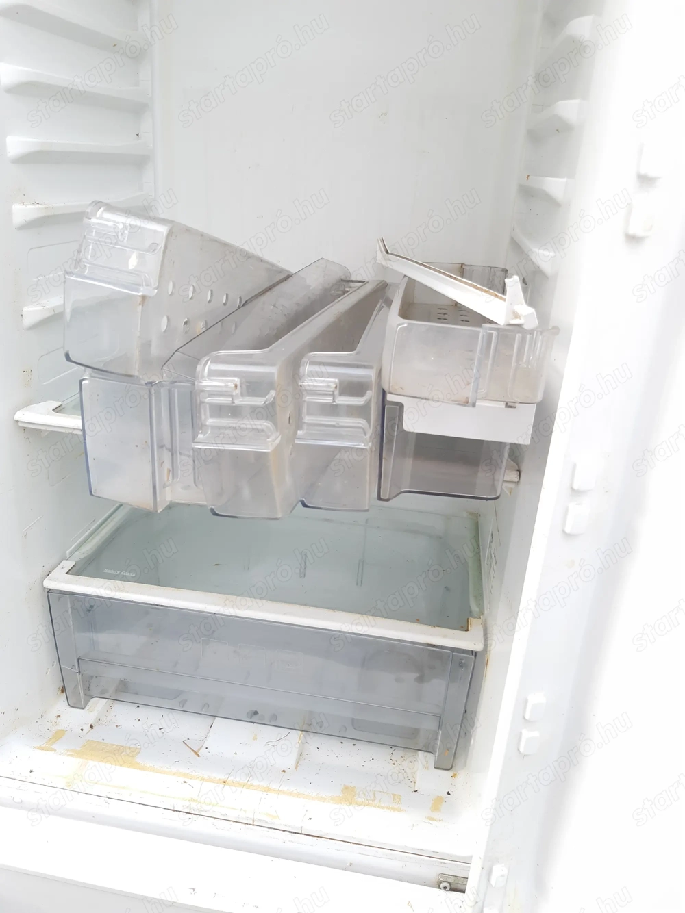 Beko kombihűtő polcai