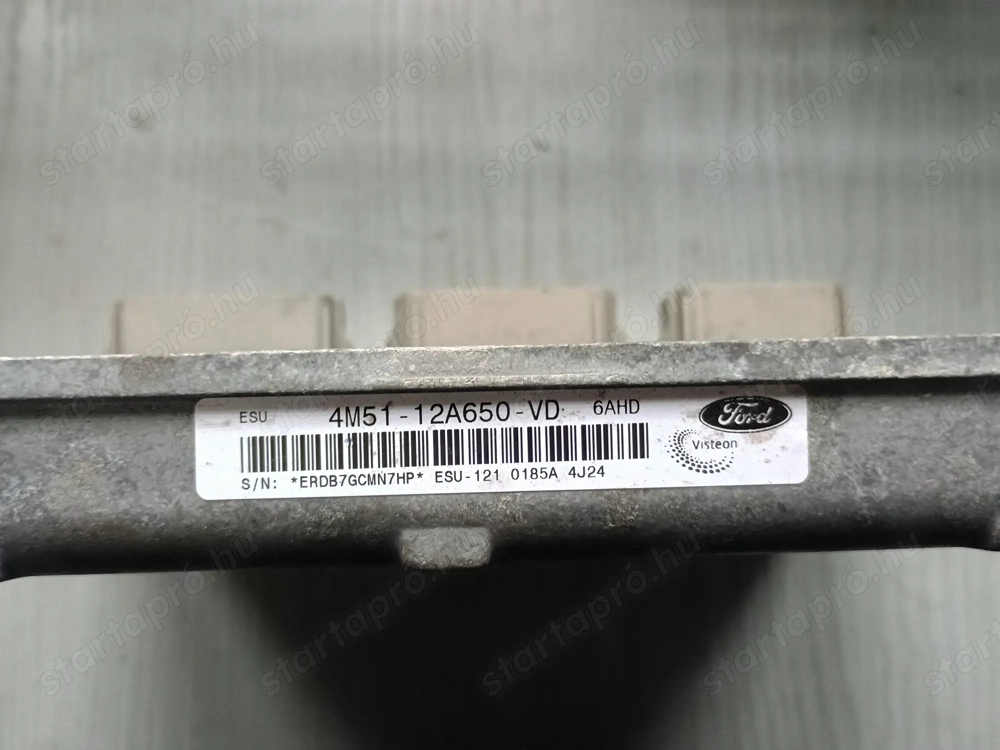 Ford Focus Mk2 motorvezérlő ECU 4M51-12A650-VD