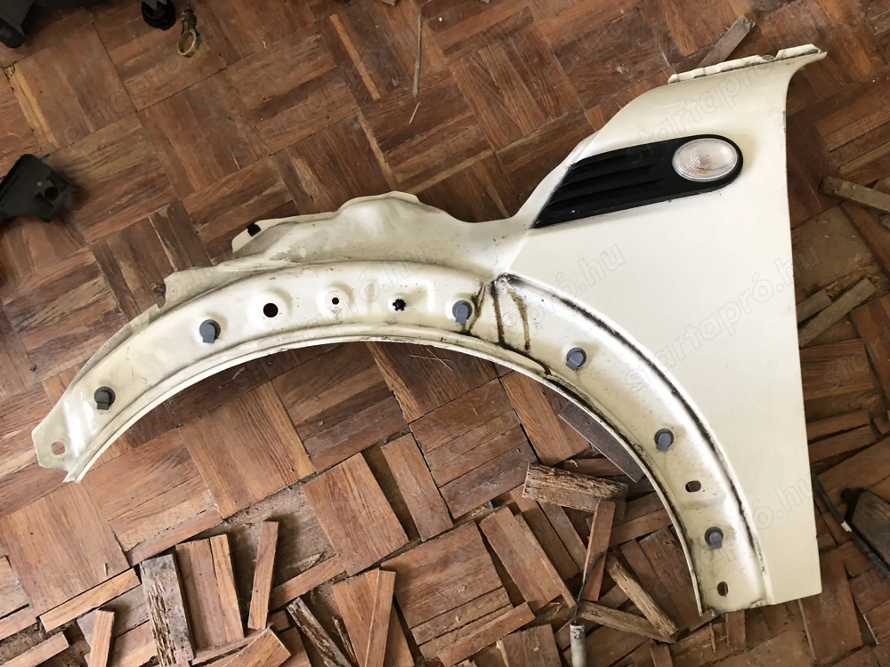 Mini R56 balos sárvédő posta megoldható kizárólag telefonon érdeklődjön