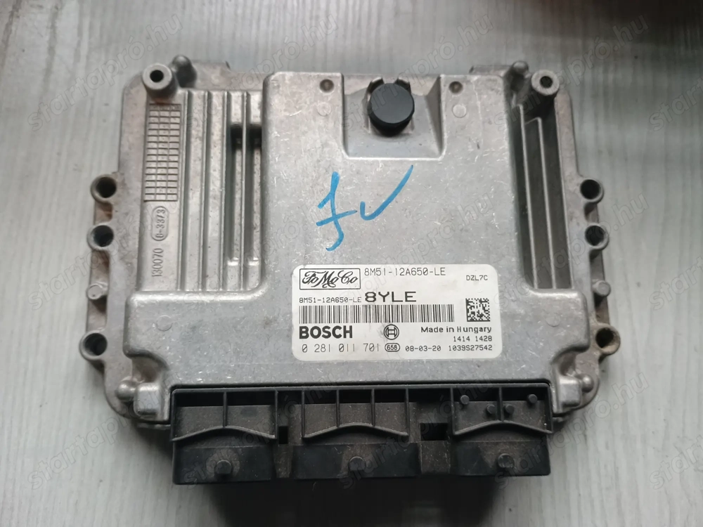 Ford Focus MK2 motorvezérlő ECU 8M51-12A650-LE