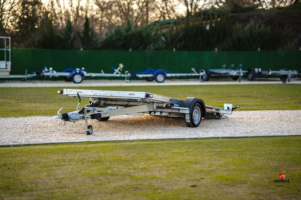 Új autószállító utánfutó (350x180cm - 1800kg) akciósan bruttó 1.269.000 Ft