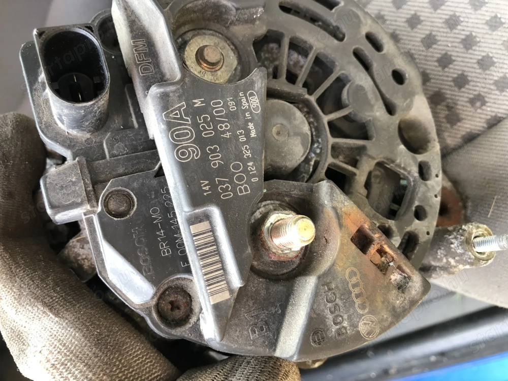 Volkswagen Polo 9N Skoda Fabia I generátor  M posta megoldható