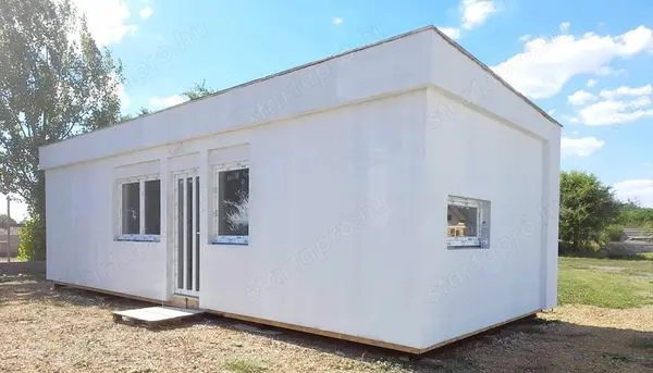 Eladó 40 nm-es 4 évszakos modulház .