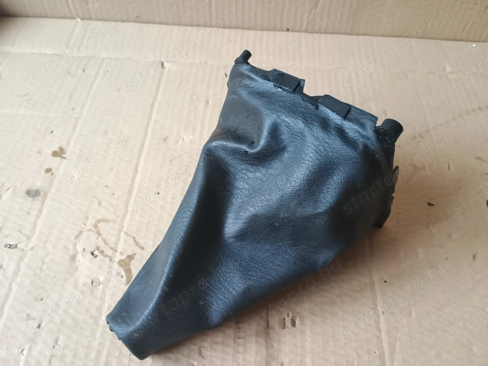 Mazda 323 F váltószoknya