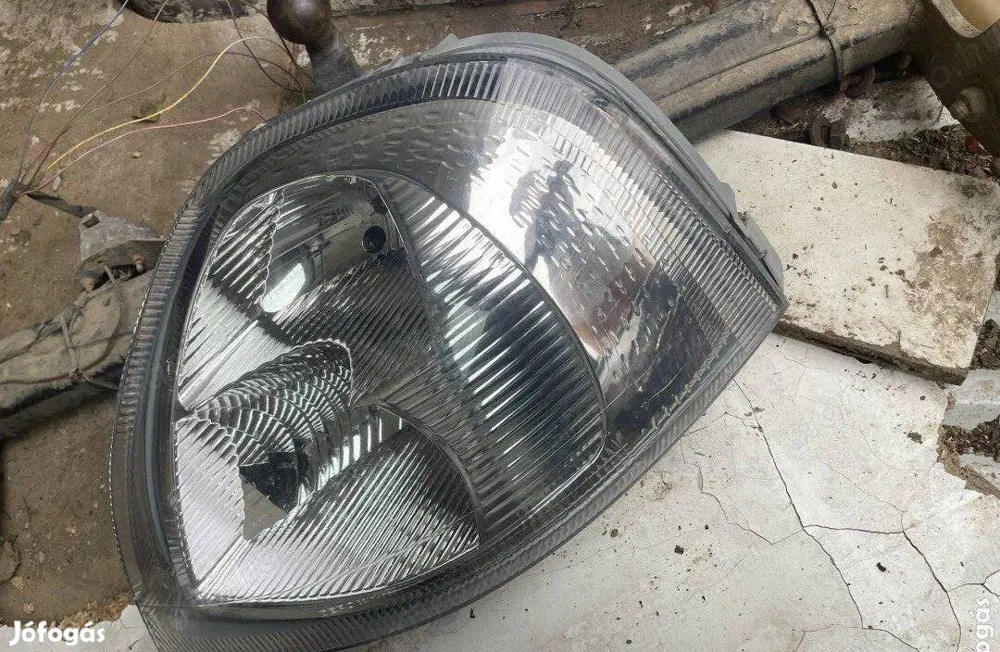 Renault Master II   Nissan Insterstar   Opel Movano bal első fényszóró hibátlan