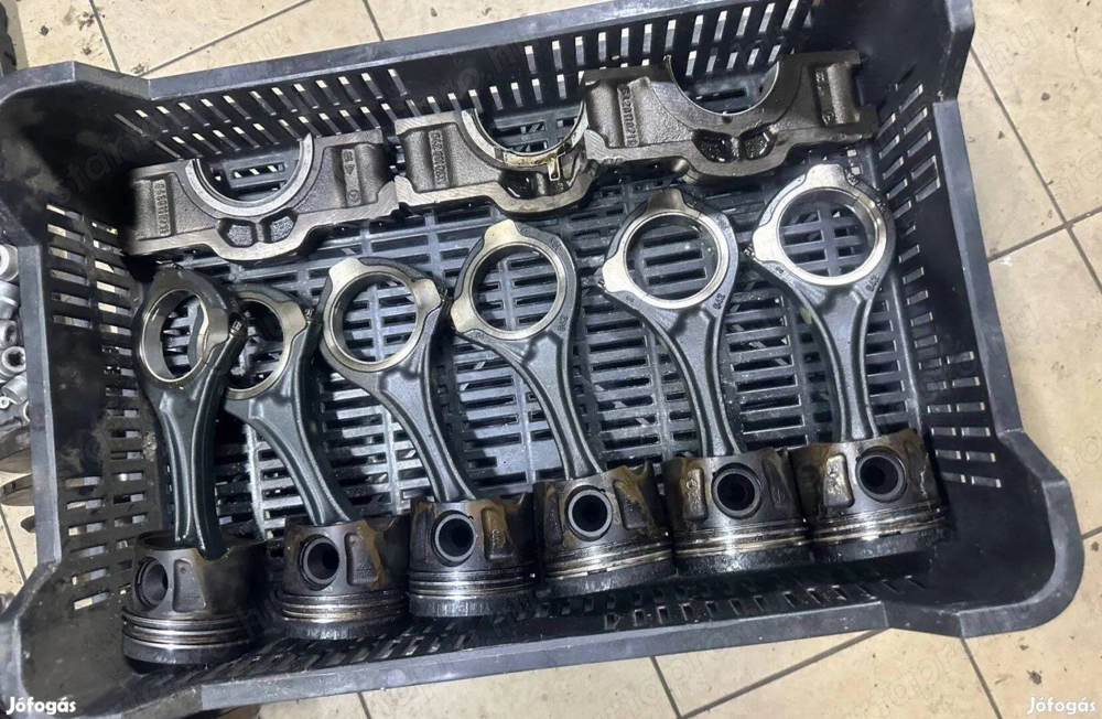 Mercedes 3.0 V6 170kw motorkód: 642 820 dugattyú hajtókarral Ár db