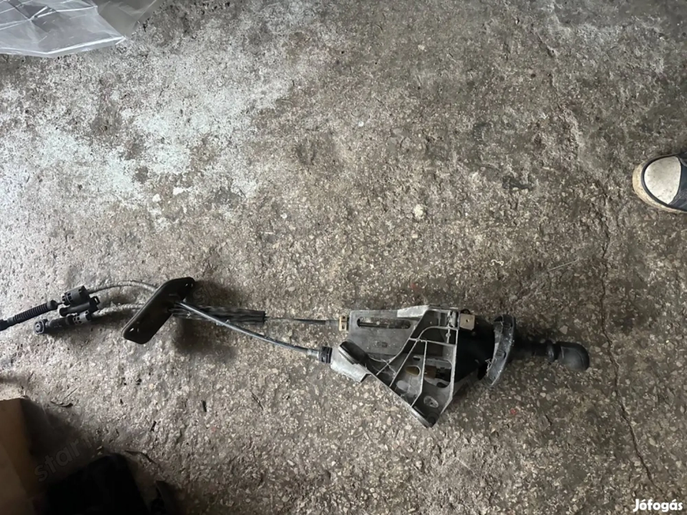 Volkswagen Transporter T5 váltókulissza 7H0 711 061 C posta megoldható.