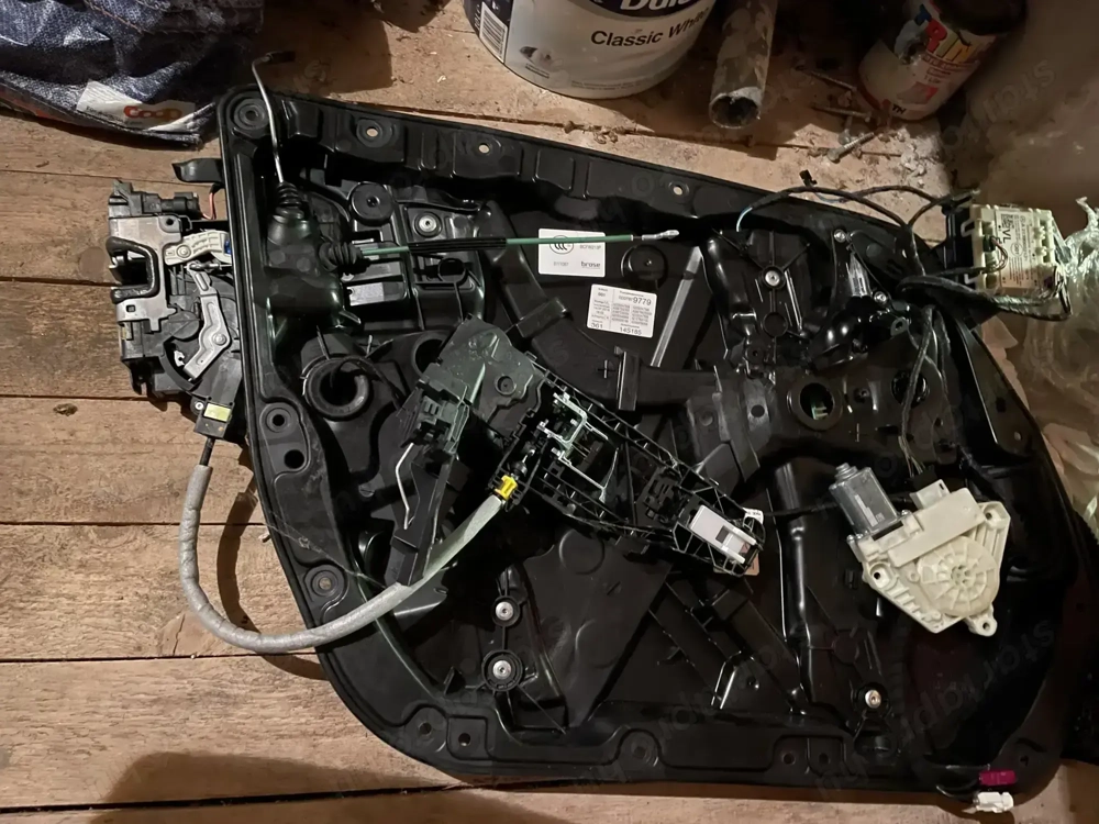 Mercedes E w 213 jobbos balos ajtó kárpit betét posta megoldható