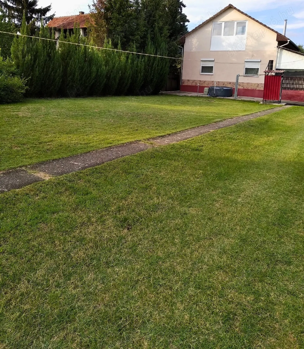  Még az őrűlet beállta előtti áron!-Univerzális Ingatlan.Lakóháznak és Vállalkozásra is!