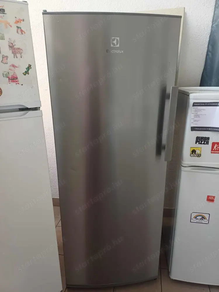 Használt Electrolux ERF3307AOX Normál Hűtőszekrény [KH177] 3-6 hónap garancia