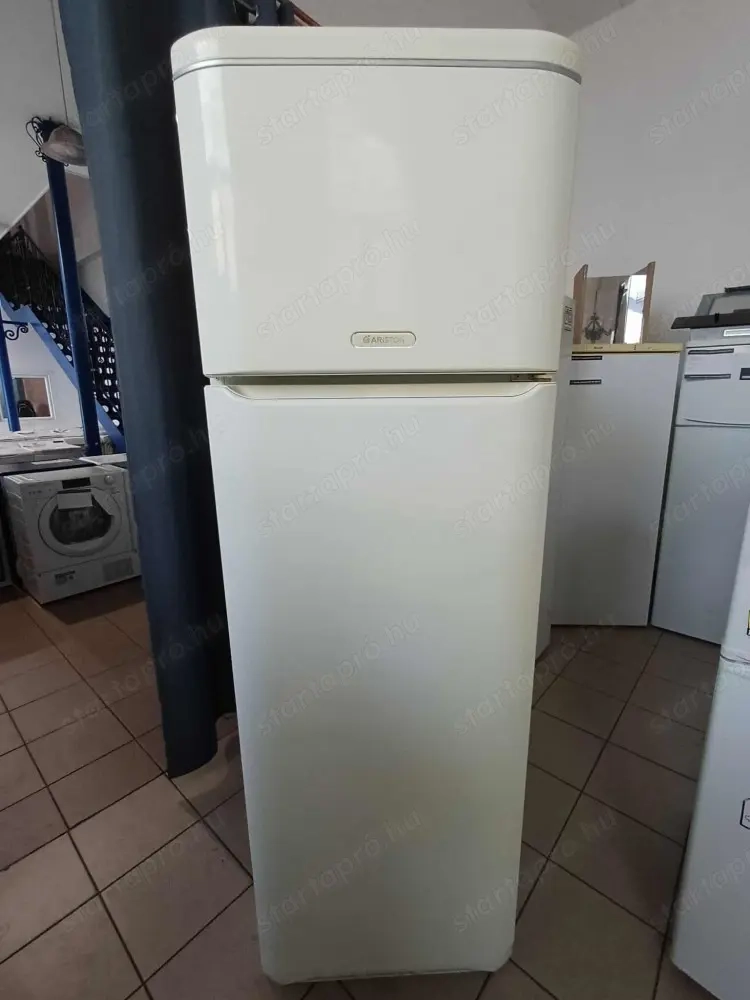 Használt Ariston DF01X Felülfagyasztós Hűtőszekrény [H17278] 1-3 hónap garanciával