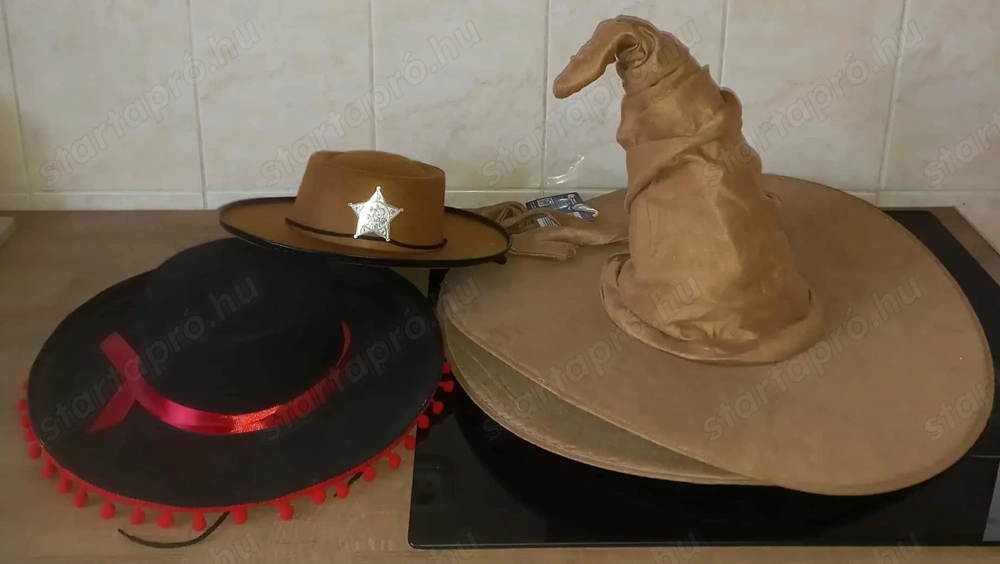 Üzletbezárás miatt party kalapok egyben eladók