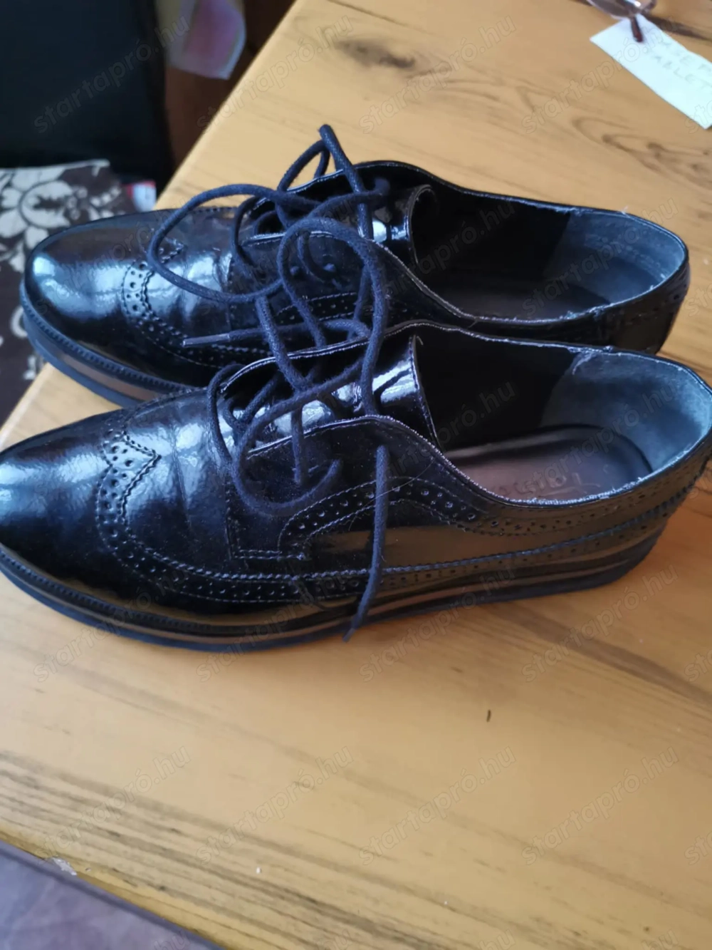 Eladó.Tamaris ujszerü cipő