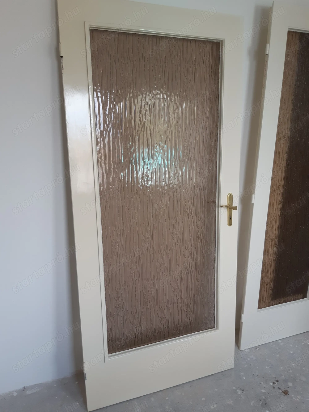 Beltéri ajtólap 86,5x195cm üveges falcos balos