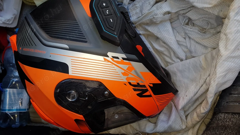 bukósisak nasa uj nem használt