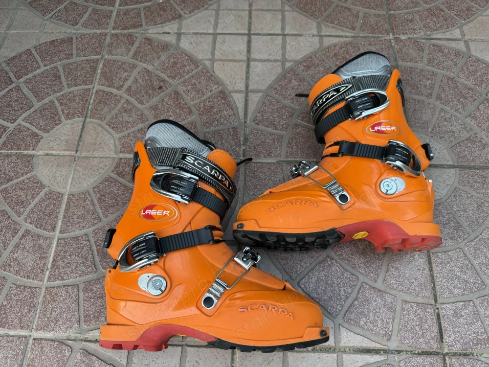42 es Scarpa Laser túrasí bakancs 42 es Scarpa túracipő jó állapotban 20.000 Ft