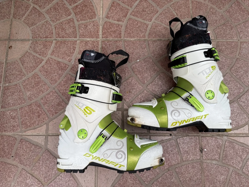 40 es Dynafit TLT 5 Mountain túrasí bakancs 40 es Dynafit túracipő jó állapotban 20.000 Ft