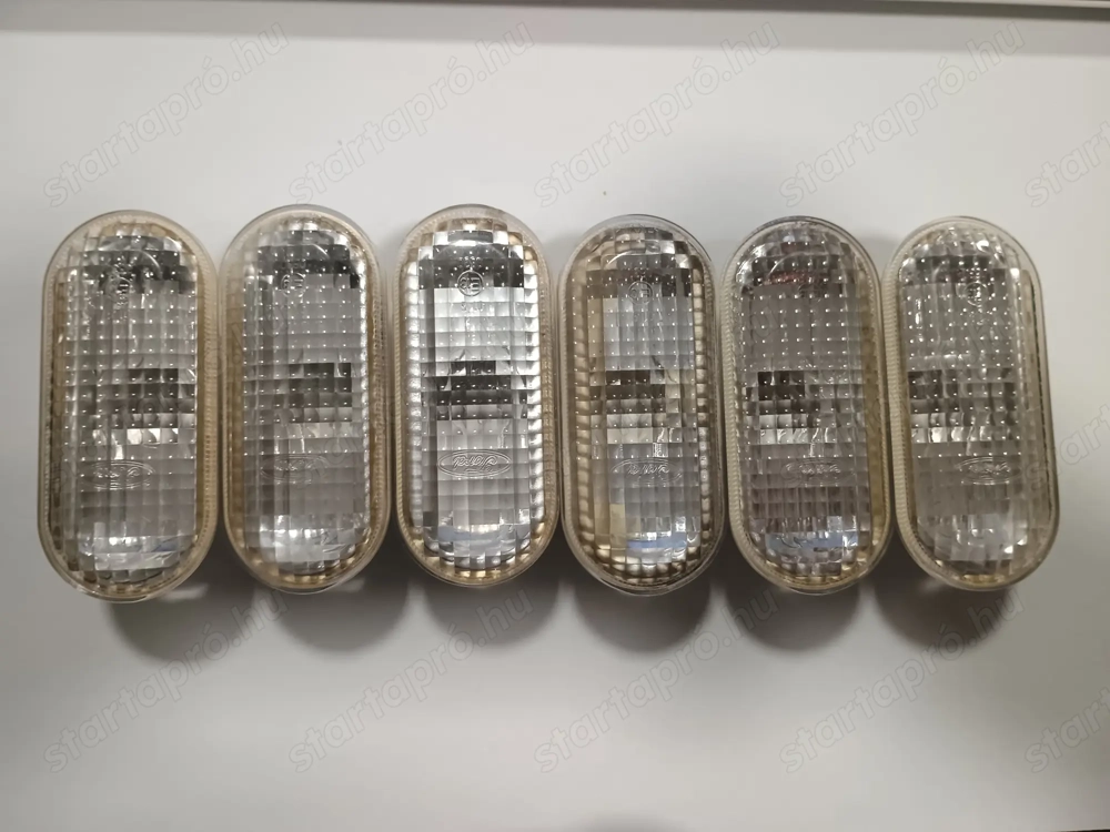 Gyári Ford Focus MK2 oldal index búra