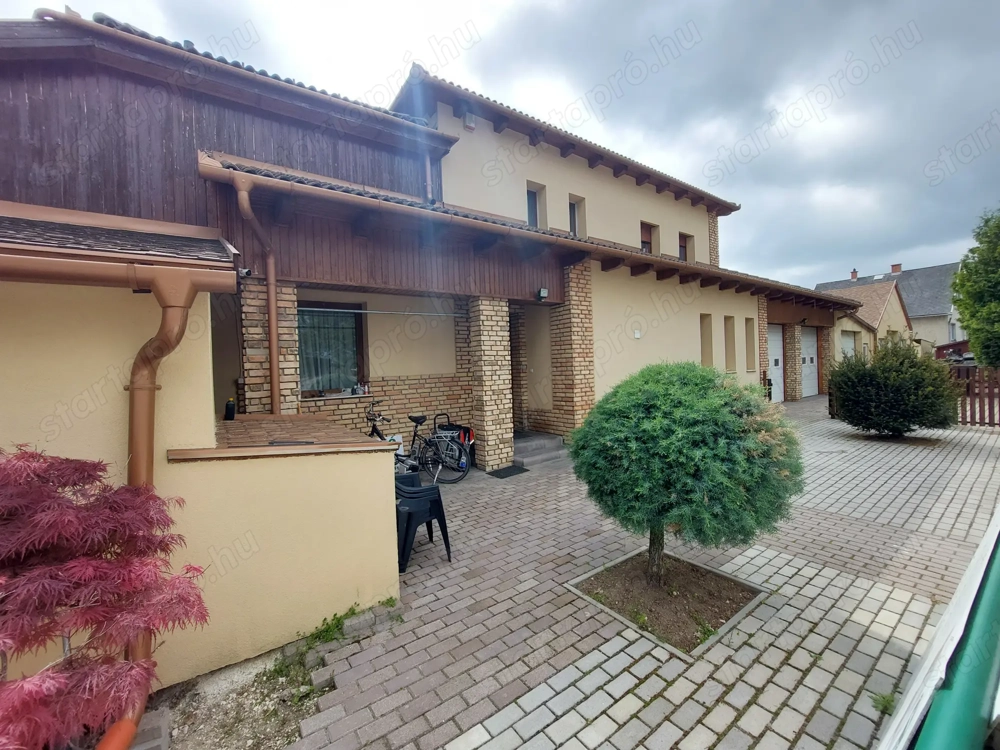 Eladó Táton 170m2-es családi ház!