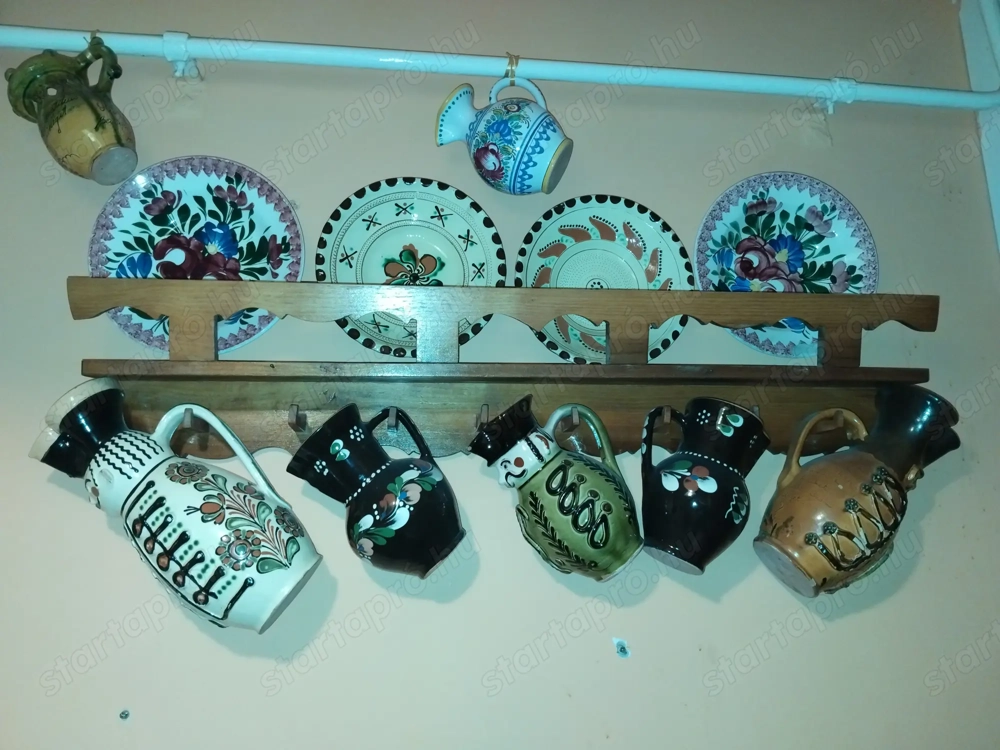 Kancsók, falitányérok