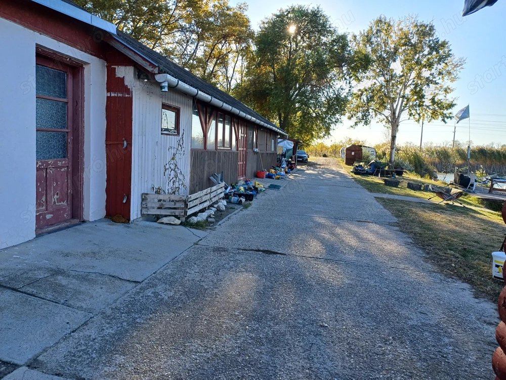 Eladó horgásztó 129mill