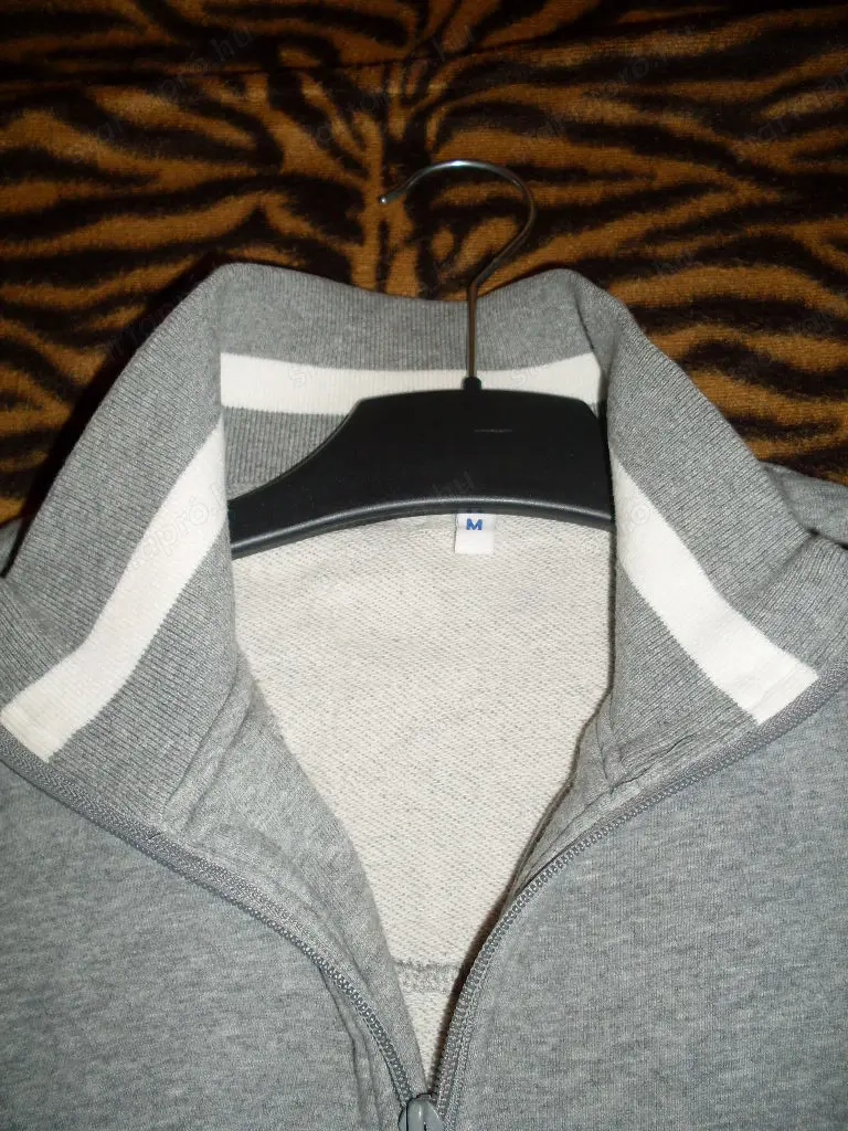 Cipzáros pamut pulóver kardigán S M méret