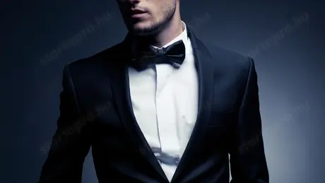 Nős Férfi szeretőt keres.