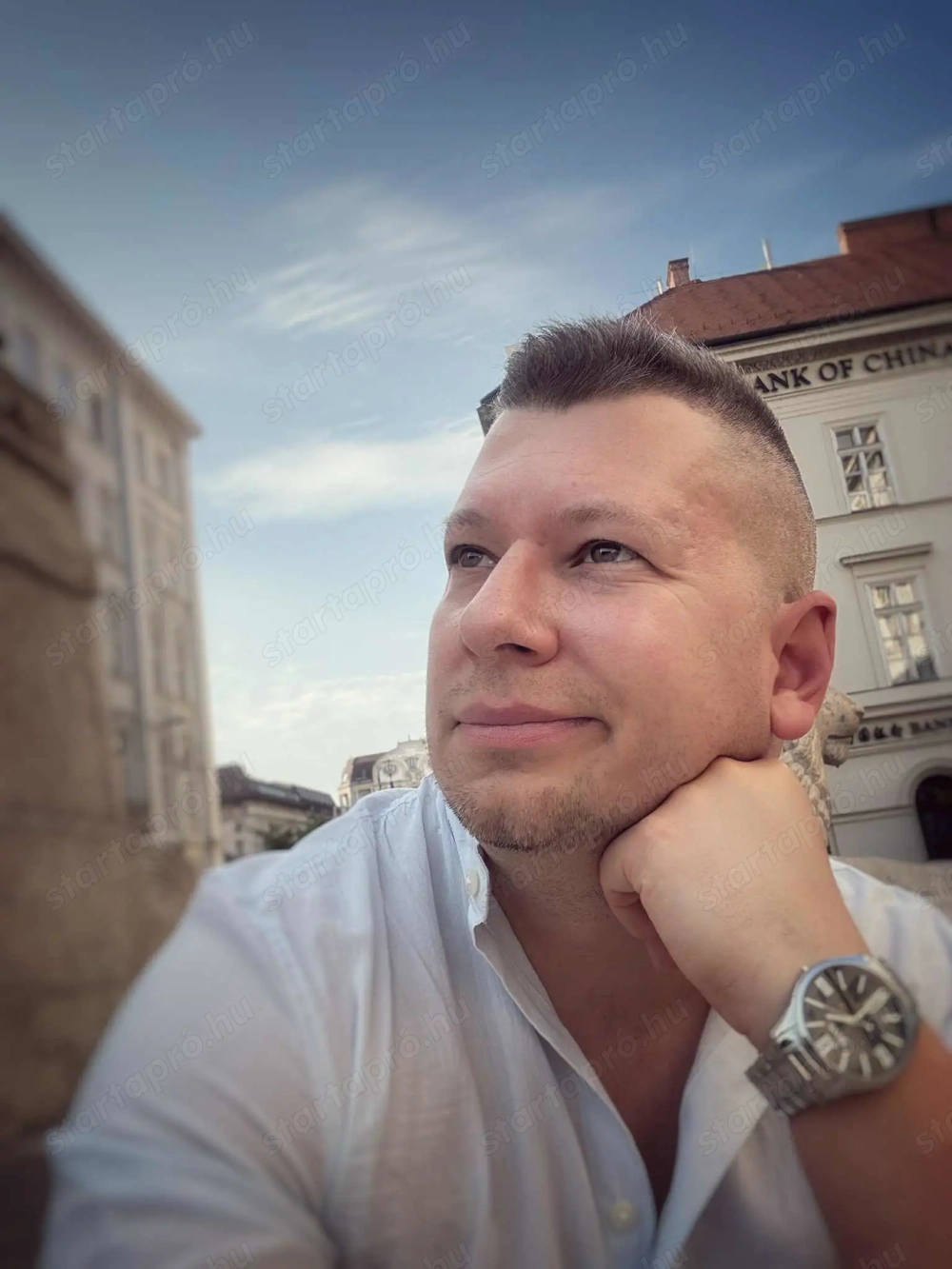 Kísérő Fiú hölgyek számára