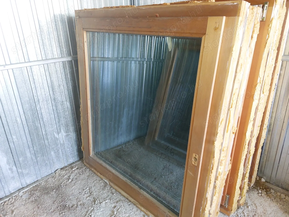 Fa ablak sz;118 m;130 bukó nyiló 2 réteg hőszigetelt üveg kép szerinti jó állapotba 1 db van eladó e