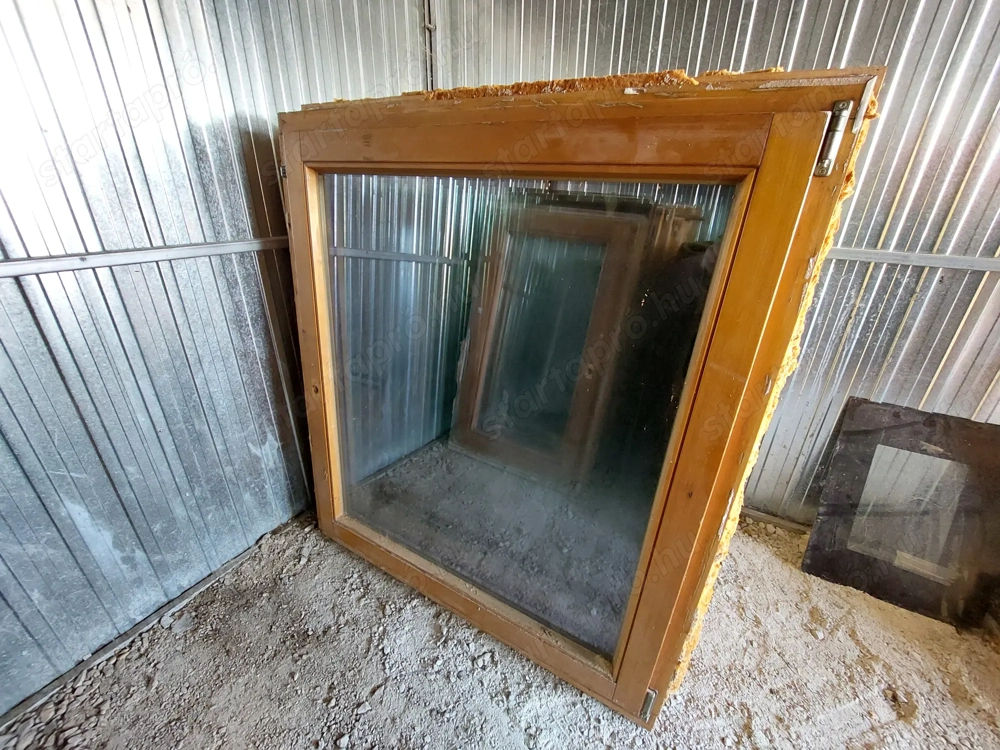 Fa ablak sz;113 m;127 bukó nyiló 2 réteg hőszigetelt üveg kép szerinti jó állapotba 1 db van eladó e