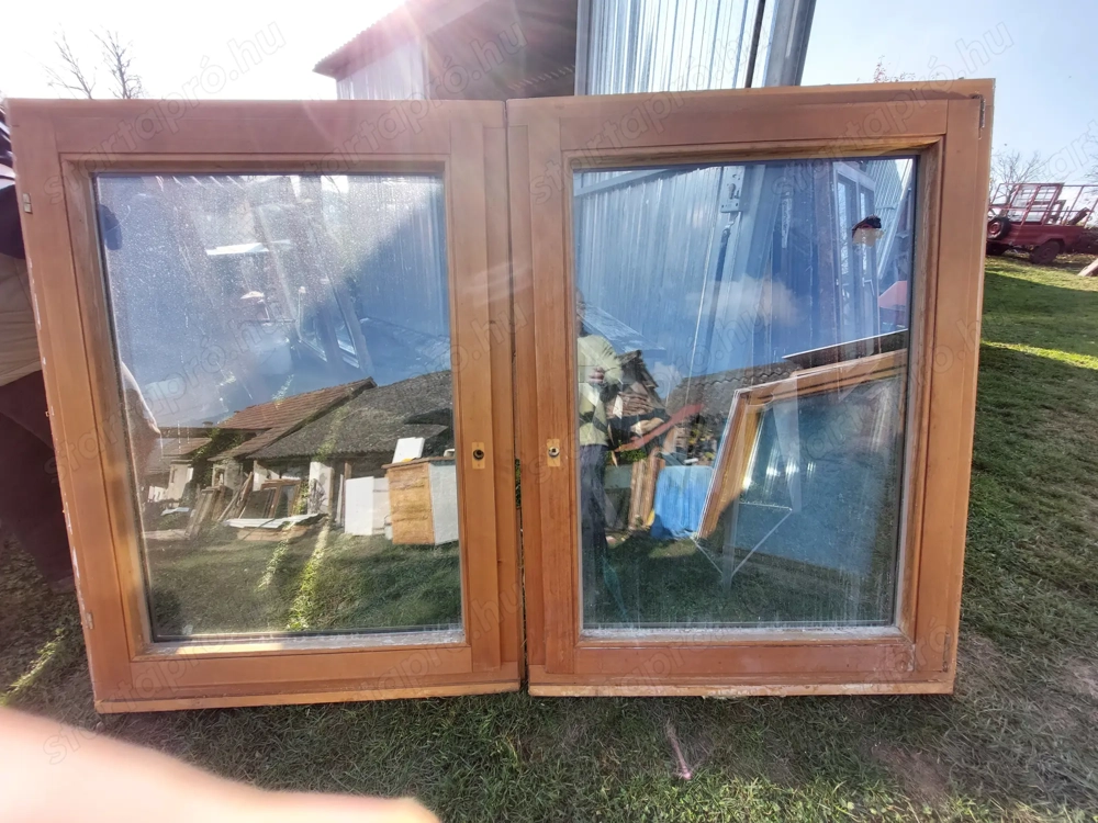 Fa ablak sz;216 m;130 bukó nyiló 2 réteg hőszigetelt üveg kép szerinti jó állapotba 2 részre lett sz