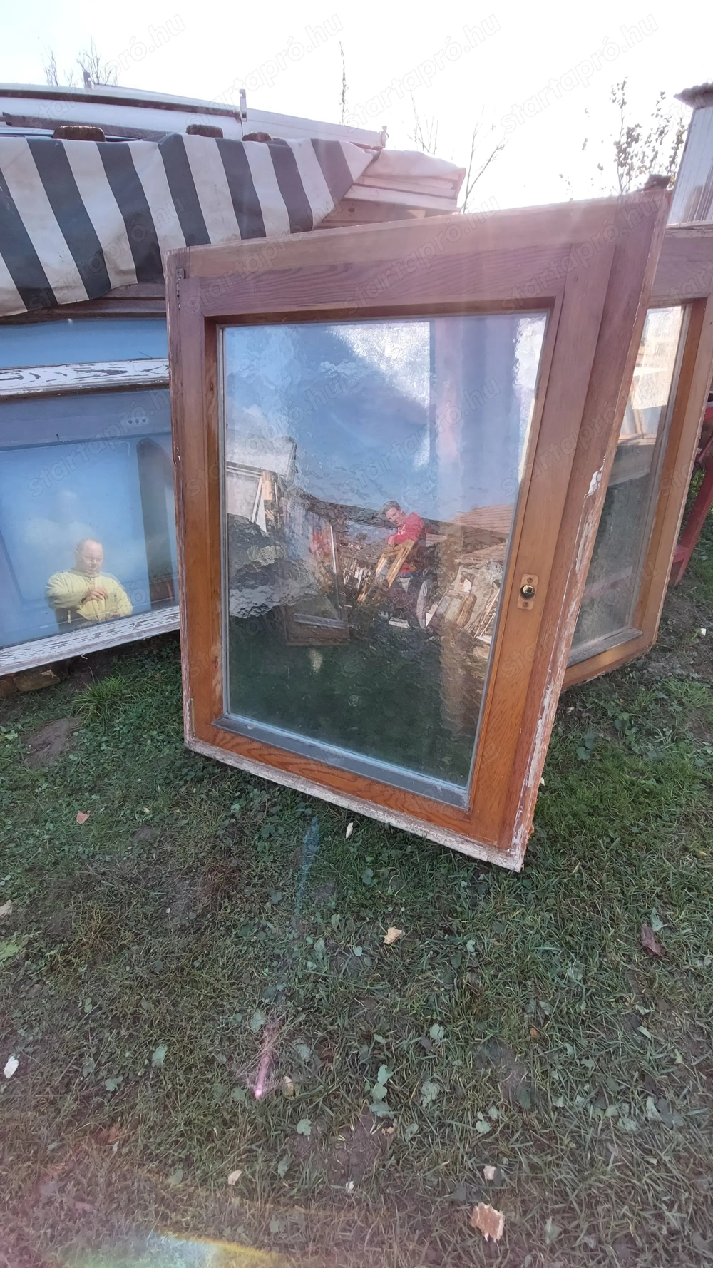 Fa bukó nyiló-ablak sz;90 m;116 cm 1 db hőszigetelt 2 réteg üveg   fürdő ablak kép szerinti állapot 