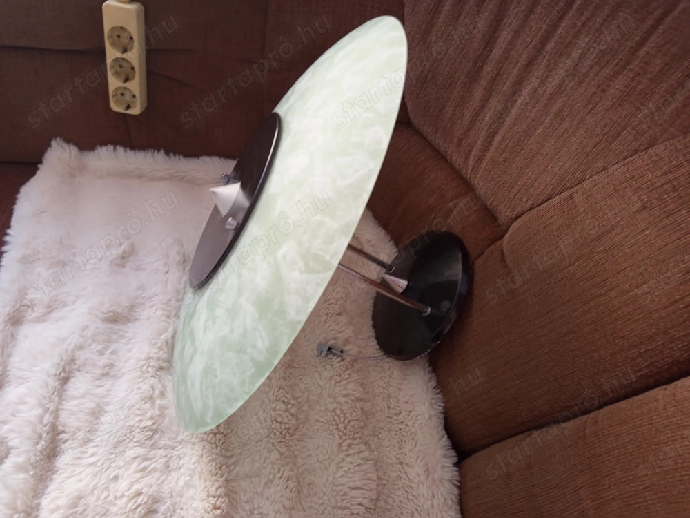 Modern függesztett mennyezeti lámpa   2 db, üvegburás, tejopál mintás