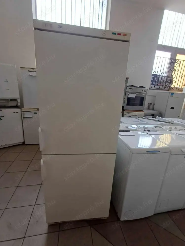 Hűtőszekrény black november a garanciális gépeknél [H17348]1 hónap garancia