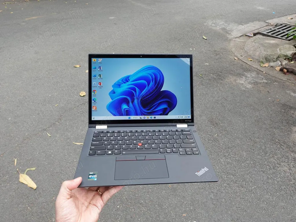 Lenovo ThinkPad X13 G1 Yoga a Dr-PC-től