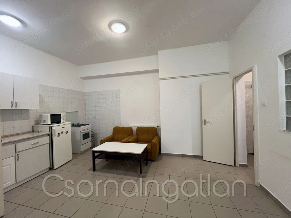 Kóny - kiadó 42 m2-es lakás