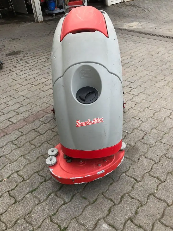 Önjáró Comac ipari takarítógépek eladók