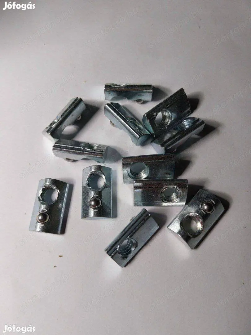 Eladó új M8 golyós horonyanya 21db egyben.