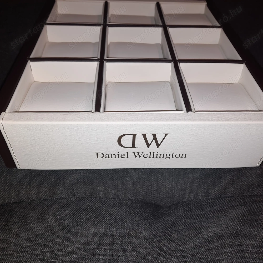 Daniel Wellington óra display 