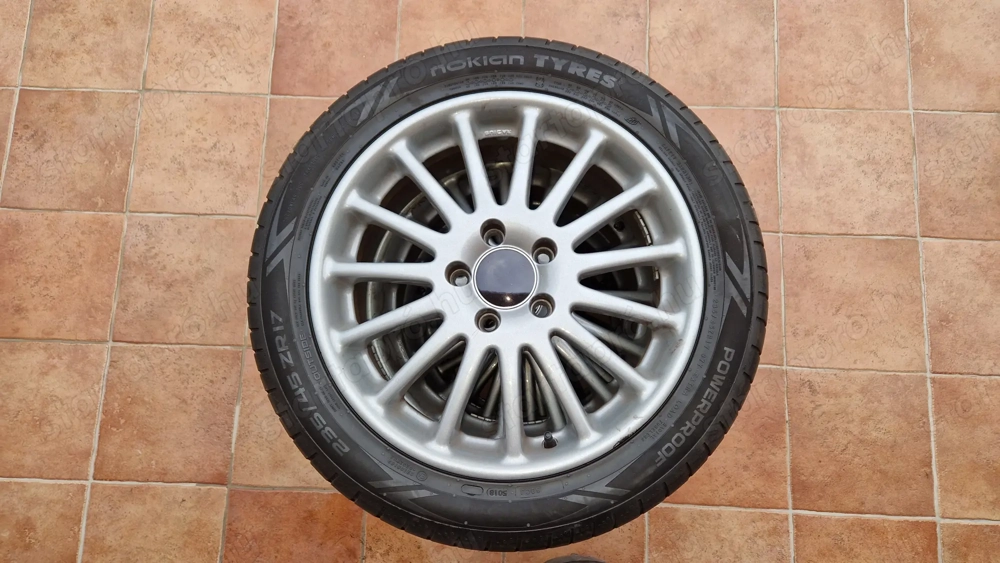 235 45 ZR17 - 97Y 4 db nyári gumi + alufelni (Tel.: 06203462785)