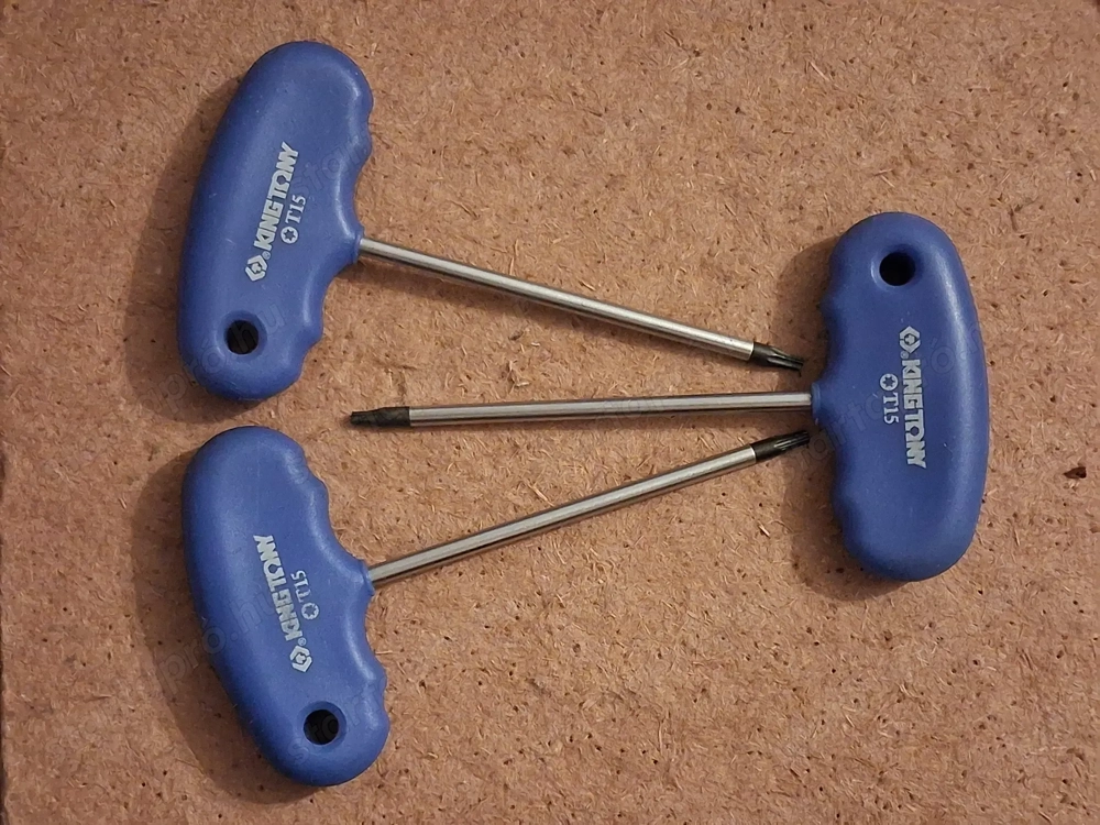 Eladó új King Tony T15 csavarhúzó 3db egyben.