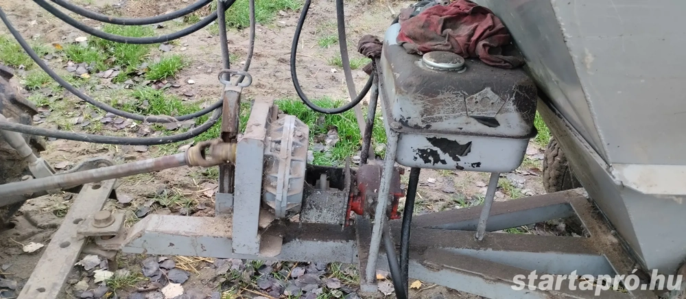 eladó egy használt de jó állapotú hídro motoros gabóna ki hordó 