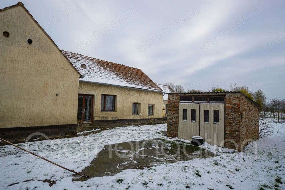 Rábapordány - 2 szoba nappalis ház melléképületekkel eladó