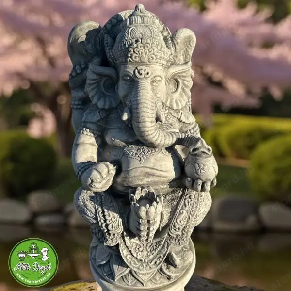 Genesha kerti szobor