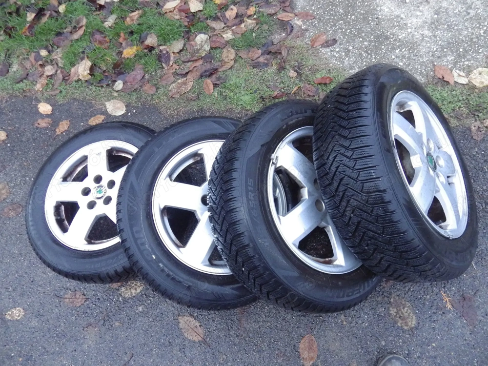 15" Skoda Alu kerekek 185 65 R15 Téli gumikkal  