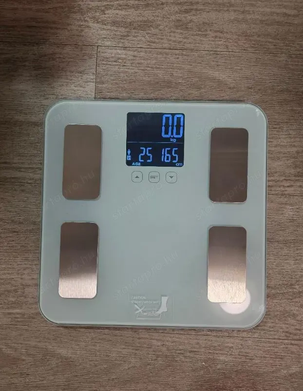 testmérleg Ef881H testösszetétel-monitor 22000ft óbuda nem használt csak kibontott kiprobálható szem